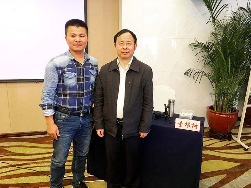 En 2016, formamos una amistad con Hangxiao Steel Structure